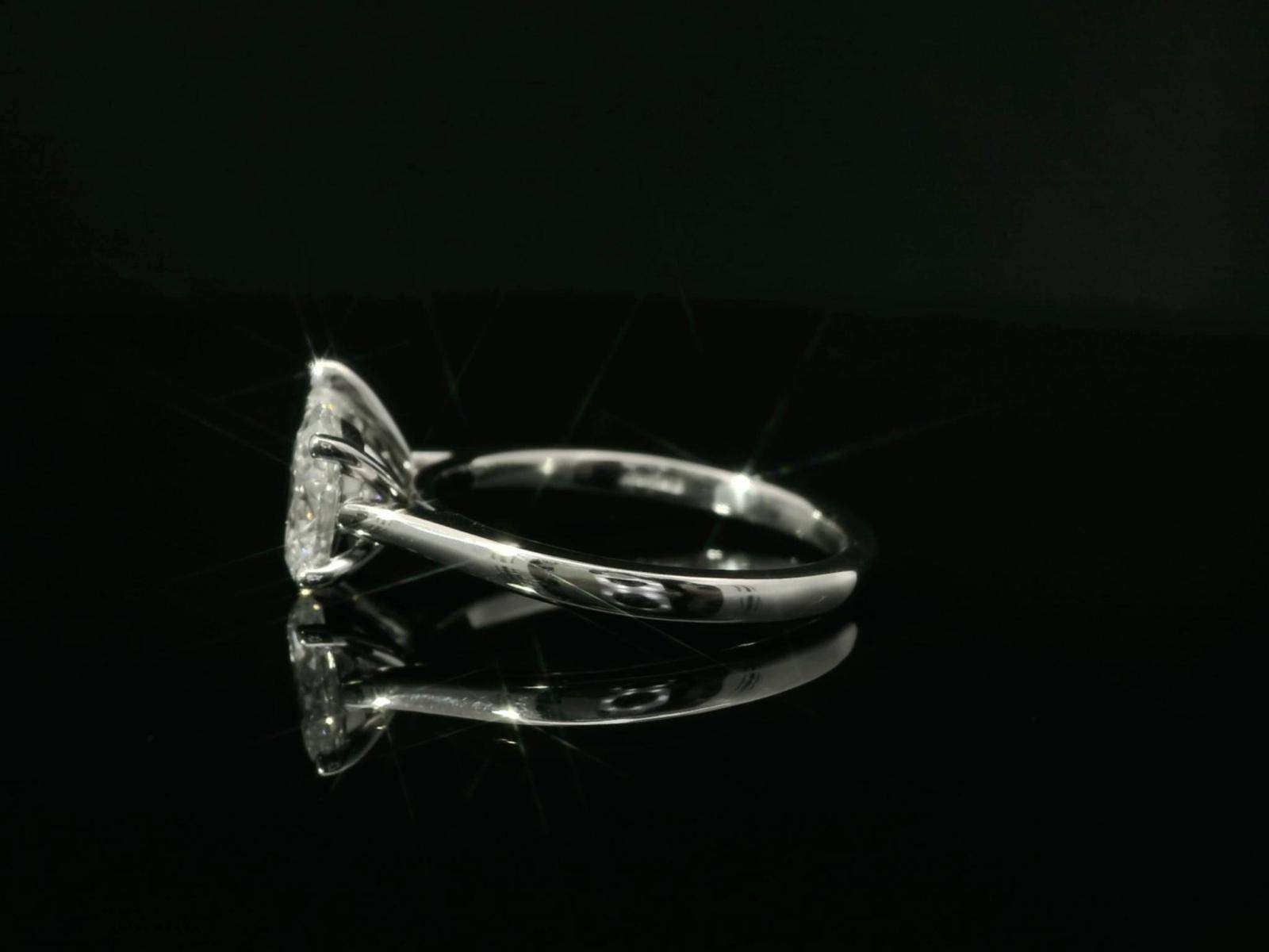 GIA-CERTIFICATED Natural Diamond Ring