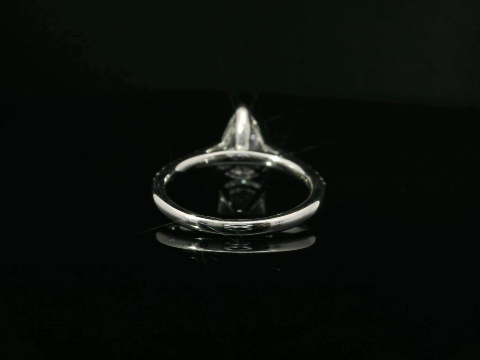 GIA-CERTIFICATED Natural Diamond Ring