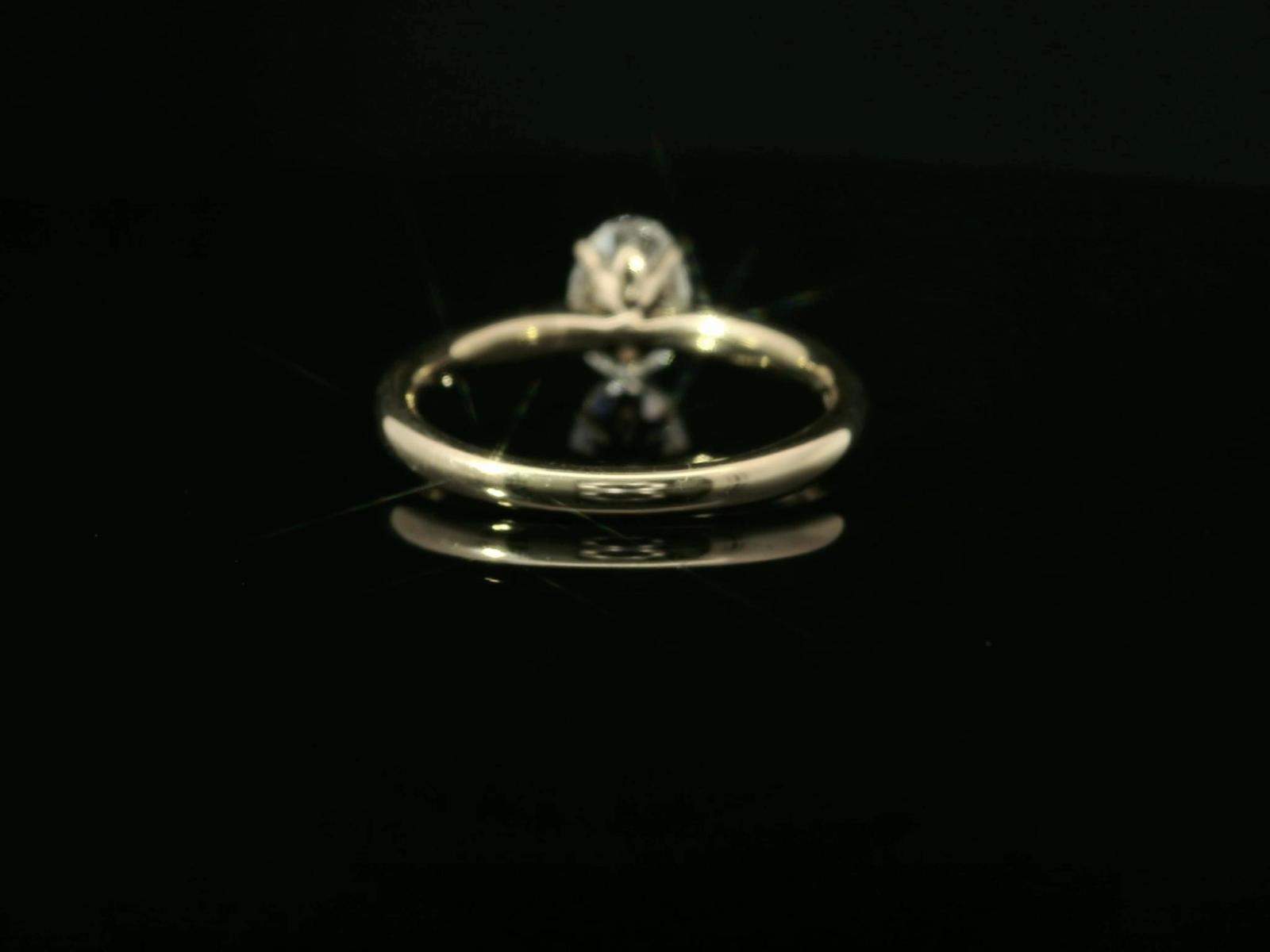 GIA-CERTIFICATED Natural Diamond Ring