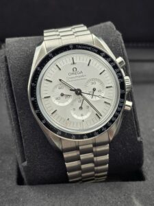 Omega Speedmaster 2021