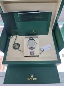 Rolex Oyster Perpetual 28